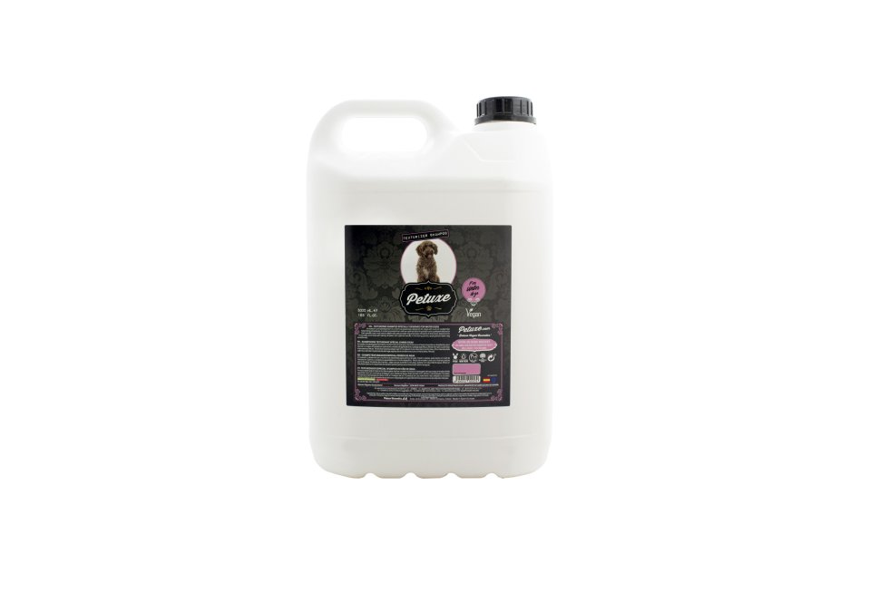 Petuxe Waterhonden Shampoo 5 liter