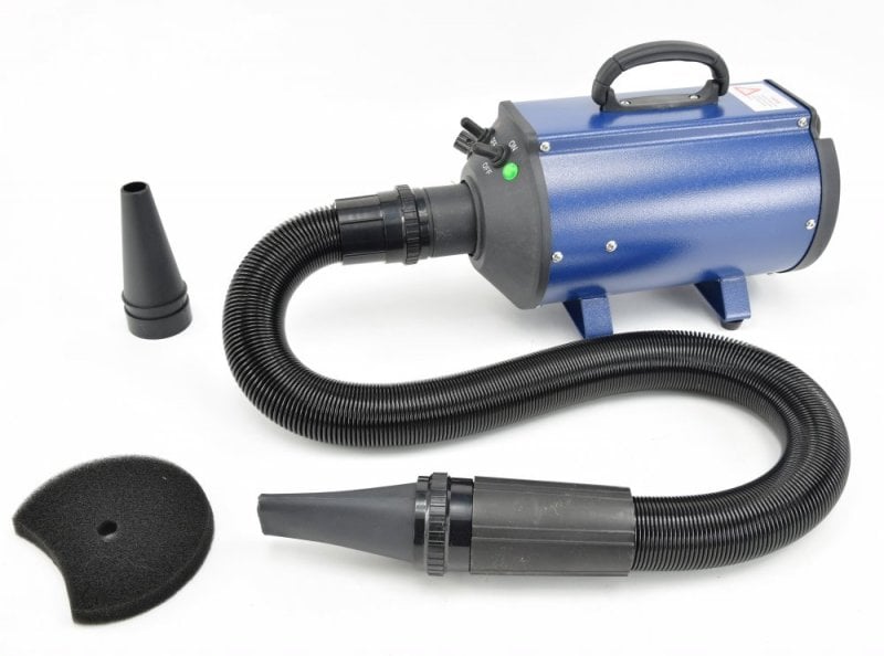 Waarom een stille waterblazer met geluidsdemper kopen?